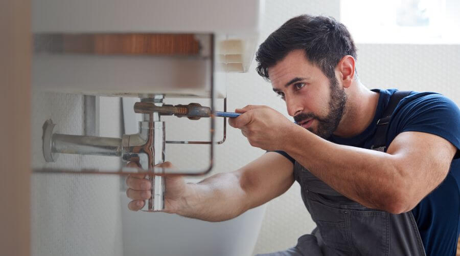 Water heater thermostat replacement in Princeton, IN